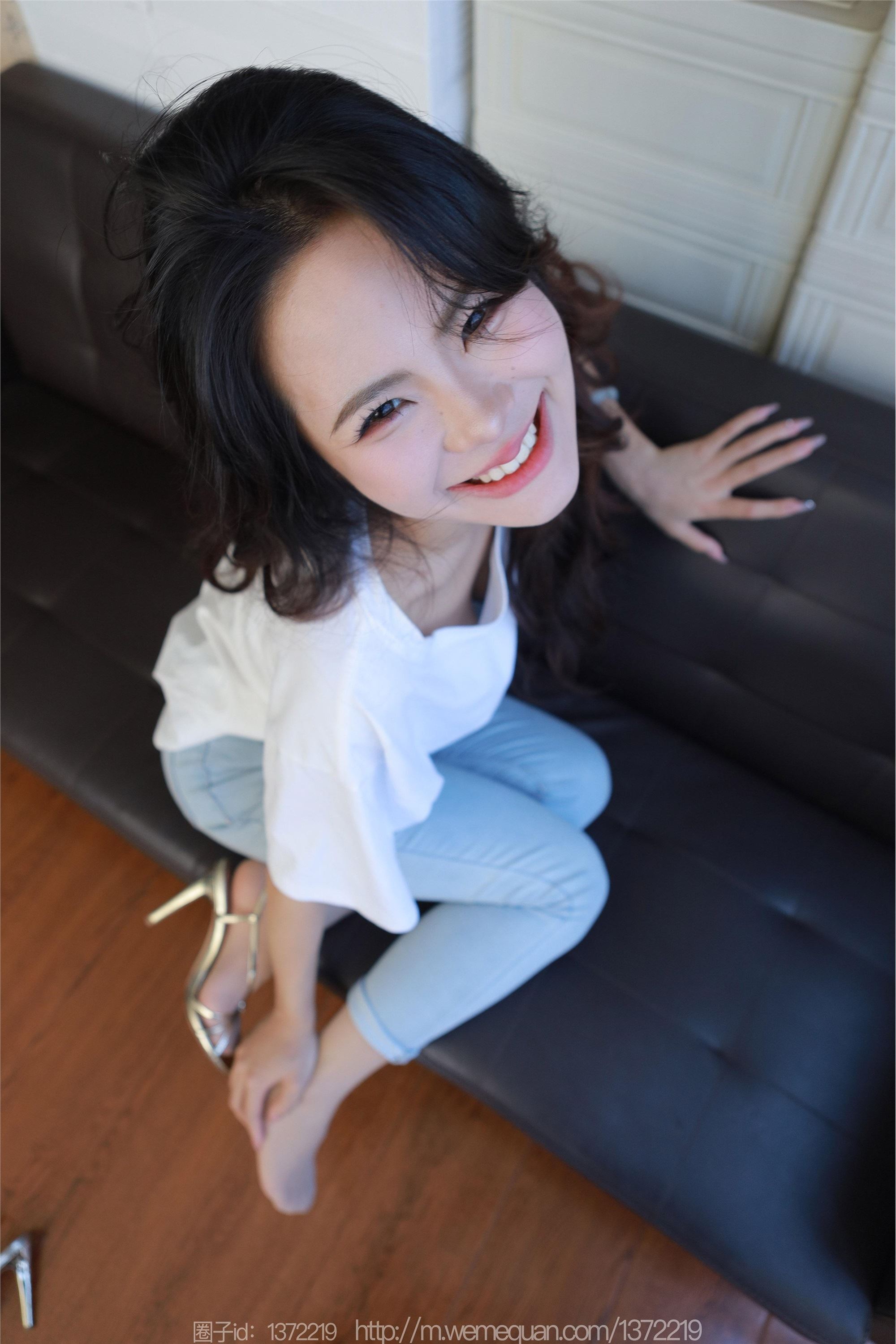 IESS异思趣向  2023.09.04 丝享家 1524 兔兔《白T牛仔裤里丝》